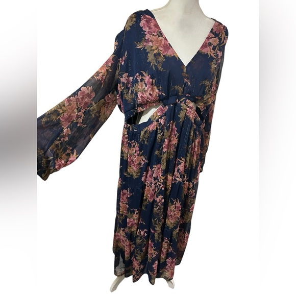 Sofia Jeans Women's Cutout Maxi Dress with sheer Long Sleeves Size 3X - Picture 4 of 9